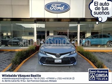foto Toyota Camry LE L4 usado (2018) color Plata precio $319,000
