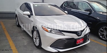 Toyota Camry XLE 2.5L Navi Hibrido usado (2019) color Blanco precio $536,000