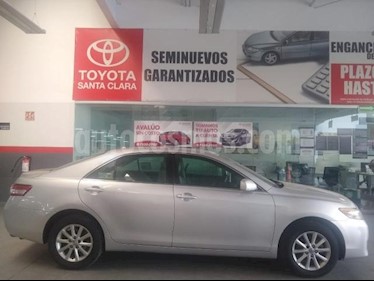 Toyota Camry 4P XLE V6 TA PIEL QC usado (2011) color Plata precio $120,000