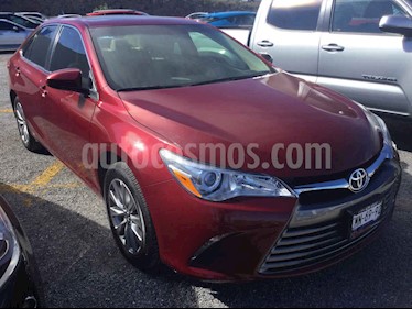 Toyota Camry XLE 2.5L Navi usado (2017) color Rojo precio $338,000