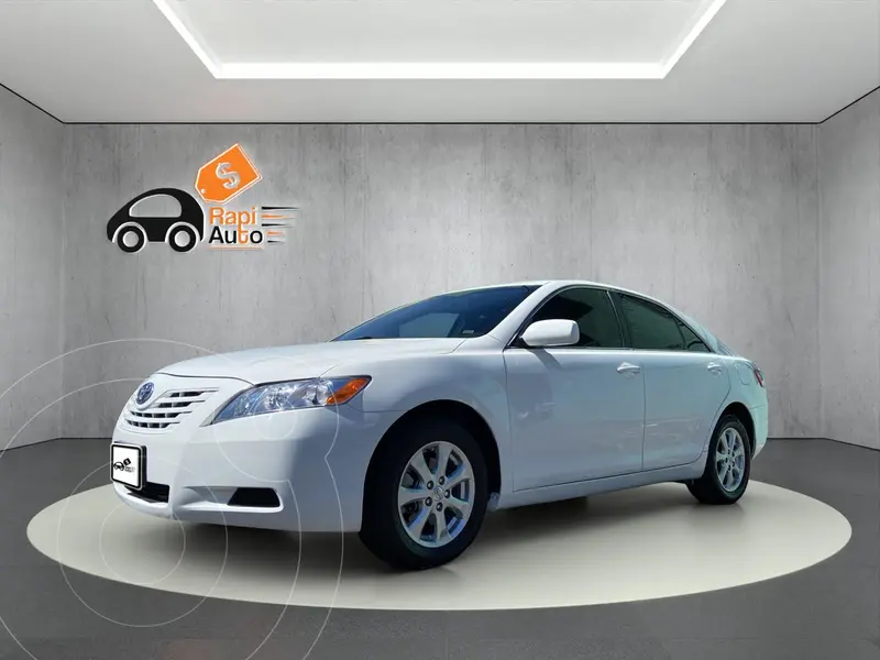 Foto Toyota Camry LE 2.4L usado (2009) color Blanco precio $118,200