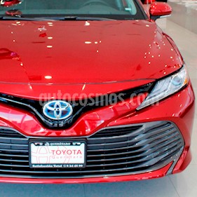 Foto venta Auto nuevo Toyota Camry XLE 2.5L Navi Hibrido color Rojo precio $599,900