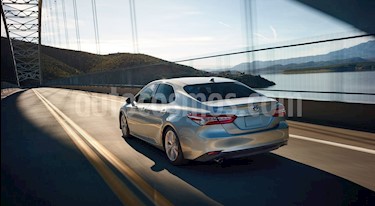 foto Toyota Camry XLE 2.5L nuevo color Blanco precio $493,500