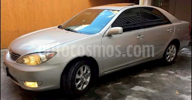 Foto venta Auto Seminuevo Toyota Camry XLE 3.0L V6 (2006) color Plata precio $89,000