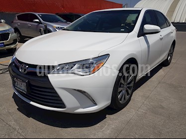 Foto venta Auto usado Toyota Camry XLE V6 (2015) color Blanco precio $255,000
