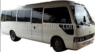 Toyota Coaster 30 Puestos usado (2005) color Blanco precio BoF34.000
