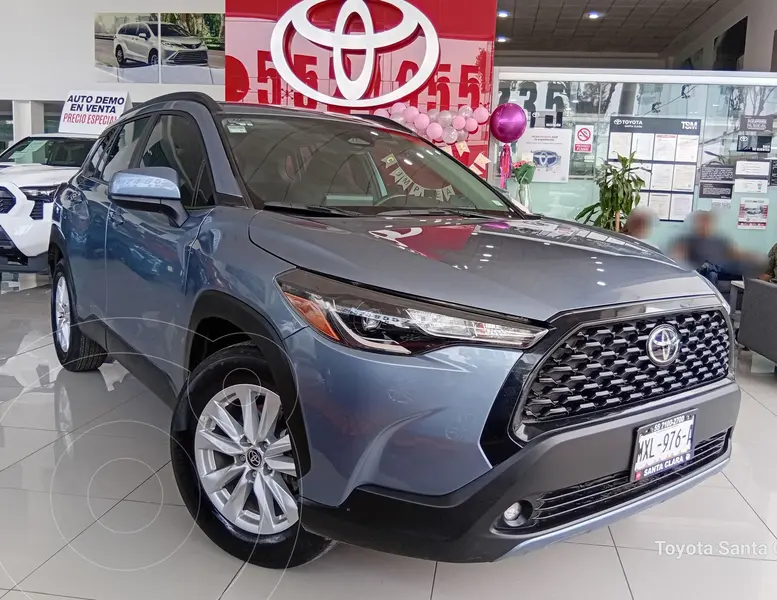 Foto Toyota Corolla Cross LE usado (2024) color Gris financiado en mensualidades(enganche $204,820 mensualidades desde $8,799)