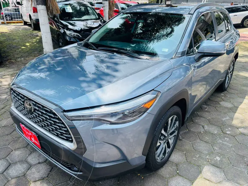 Foto Toyota Corolla Cross LE usado (2023) color Gris financiado en mensualidades(enganche $138,944 mensualidades desde $12,341)