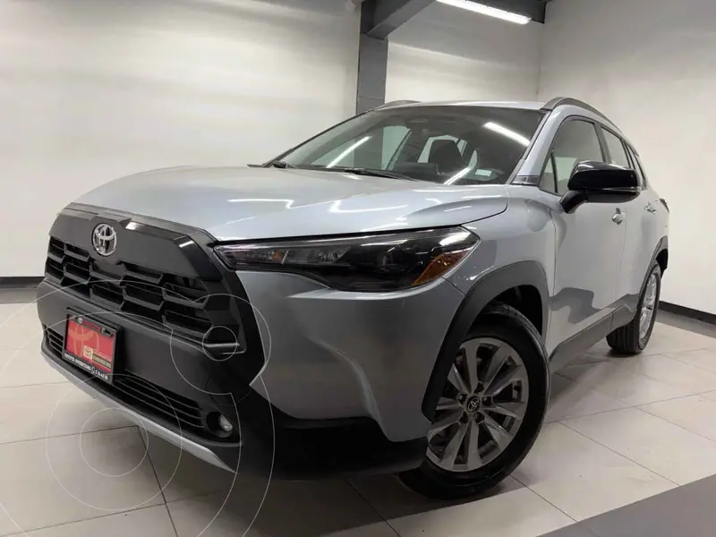 Foto Toyota Corolla Cross LE usado (2026) color Plata precio $525,120