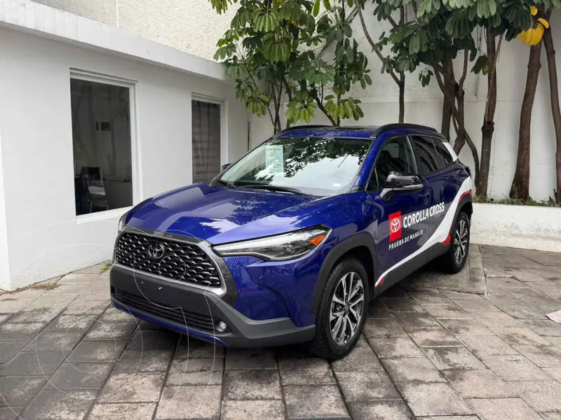 Foto Toyota Corolla Cross XLE usado (2025) color Azul precio $583,500