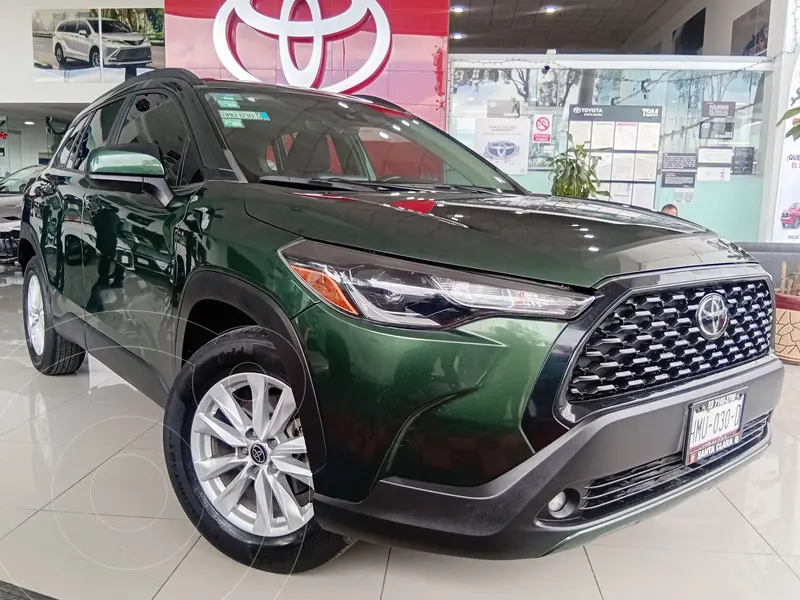 Foto Toyota Corolla Cross LE usado (2022) color Verde financiado en mensualidades(enganche $171,380 mensualidades desde $7,363)