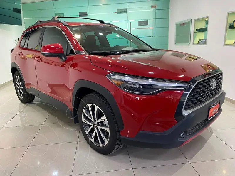 Foto Toyota Corolla HEV XLE usado (2024) color Rojo precio $609,000