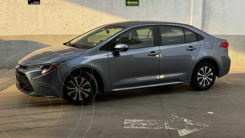 Foto Toyota Corolla HEV LE usado (2024) color Gris precio $479,000