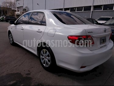 foto Toyota Corolla 1.6 XLi usado (2013) color Blanco precio $450.000