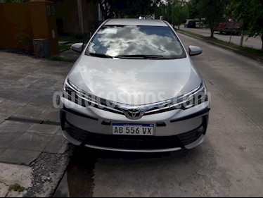 Foto venta Auto usado Toyota Corolla 1.8 SE-G CVT (2017) color Gris Plata precio $950.000