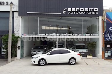 foto Toyota Corolla 1.8 XEi Aut usado (2016) color Blanco precio $880.000