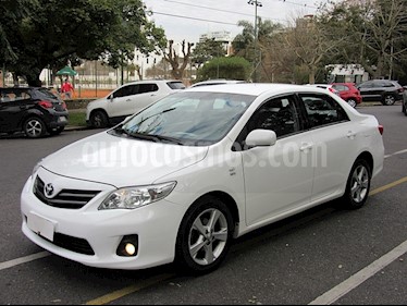 foto Toyota Corolla 1.8 XEi Aut usado (2012) color Blanco precio $440.000