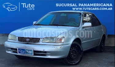 Toyota Corolla 1.8 XEi Aut usado (2001) color Gris Claro precio $155.000
