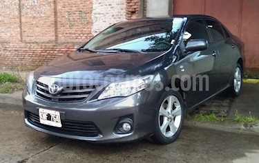 Toyota Corolla 1.8 XEi usado (2012) color Gris Oscuro precio $300.000