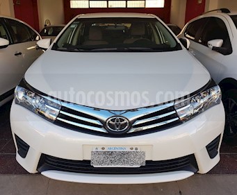 foto Toyota Corolla 1.8 XLi CVT usado (2016) color Blanco precio $640.000
