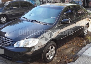 foto Toyota Corolla 1.8 XLi usado (2004) color Negro precio $166.900