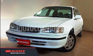 foto Toyota Corolla 1.8 XLi usado (2000) color Blanco precio $154.000
