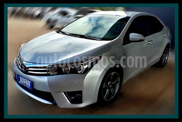 foto Toyota Corolla 1.8 XEi CVT usado (2014) color Gris Claro precio $960.000