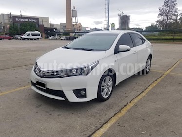 Toyota Corolla 1.8 XEi CVT usado (2015) color Blanco precio $750.000