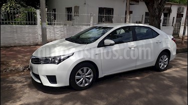 Foto Toyota Corolla 1.8 XLi CVT usado (2015) color Blanco precio $668.000