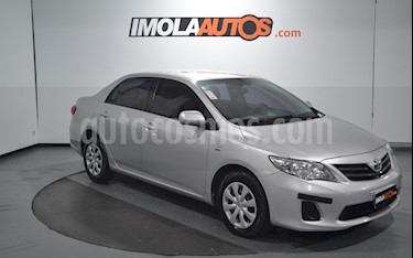foto Toyota Corolla 1.8 XLi usado (2012) color Gris Plata precio $590.000