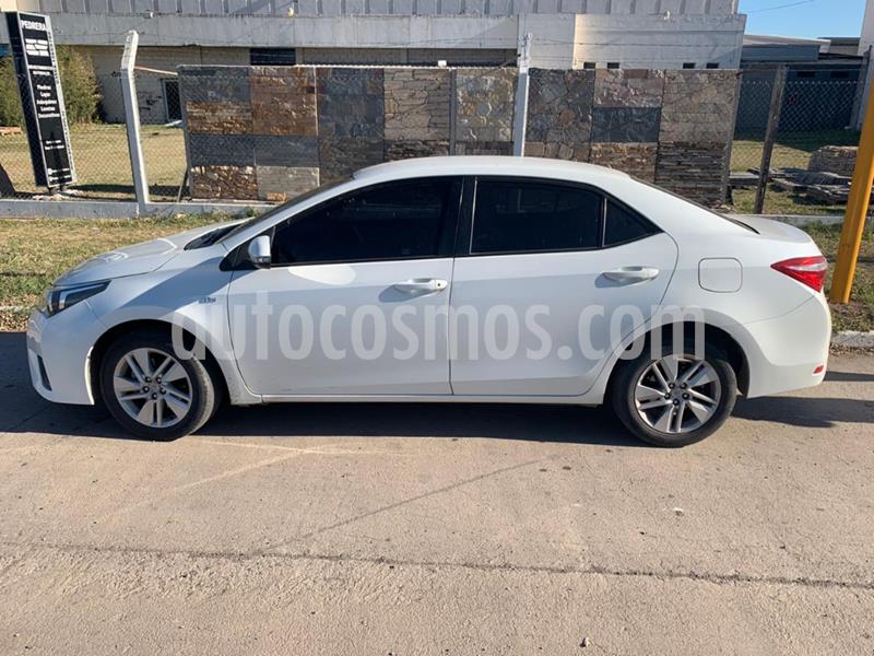 foto Toyota Corolla 1.8 XEi CVT usado (2015) color Blanco precio $1.550.000
