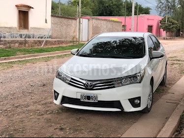 foto Toyota Corolla 1.8 XEi usado (2014) color Blanco precio $520.000