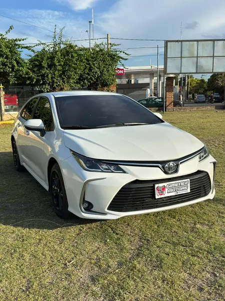 foto Toyota Corolla 2.0 XL-I CVT usado (2023) color Blanco precio $20.000.000
