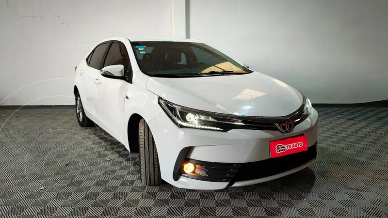 Foto Toyota Corolla 2.0 XE-I CVT usado (2022) color Blanco precio $25.970.000