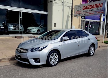 foto Toyota Corolla 1.8 XEi usado (2016) color Gris Claro precio $885.000