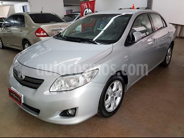 Toyota Corolla 1.8 XEi usado (2010) color Gris Claro precio $360.000