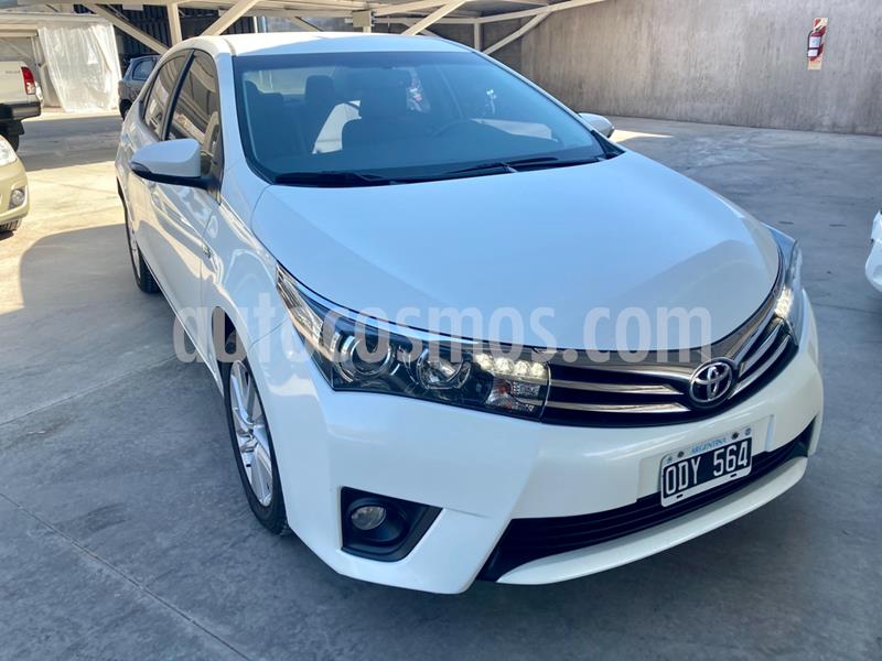 foto Toyota Corolla 1.8 XEi Aut usado (2014) color Blanco precio $1.085.000