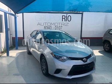foto Toyota Corolla Base Aut usado (2015) color Plata precio $181,000