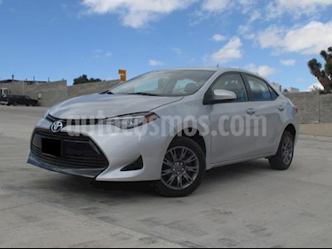 foto Toyota Corolla Base usado (2017) color Plata precio $233,000