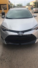 foto Toyota Corolla LE 1.8L Aut usado (2017) color Plata precio $245,000