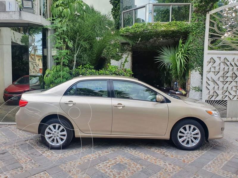 foto Toyota Corolla XLE 1.8L SR usado (2009) color Arena precio $85,000