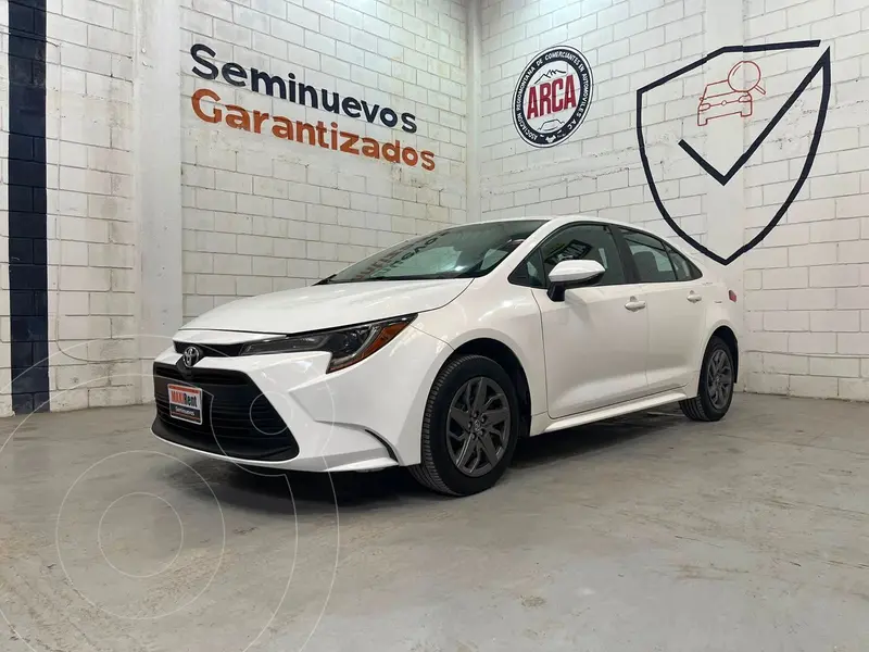 Foto Toyota Corolla Base Aut usado (2023) color Blanco precio $299,000