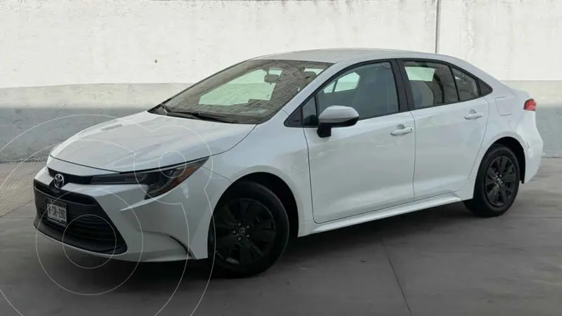 Foto Toyota Corolla Base Aut usado (2025) color Blanco precio $404,320