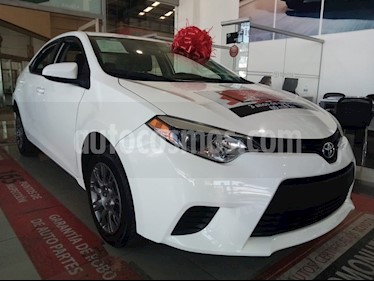 Toyota Corolla Base Aut usado (2016) color Blanco precio $219,000
