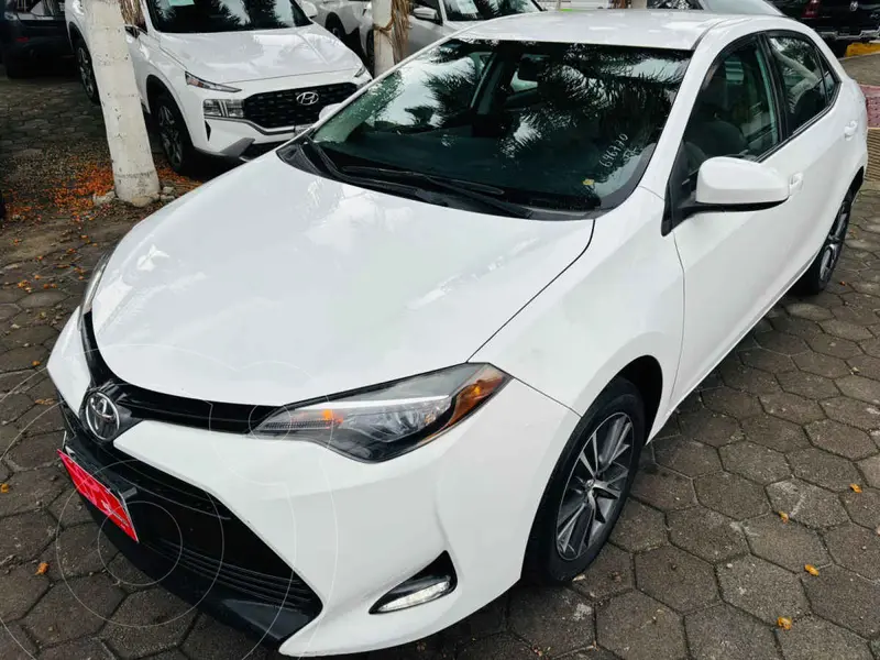 Foto Toyota Corolla LE 1.8L Aut usado (2017) color Blanco precio $247,000