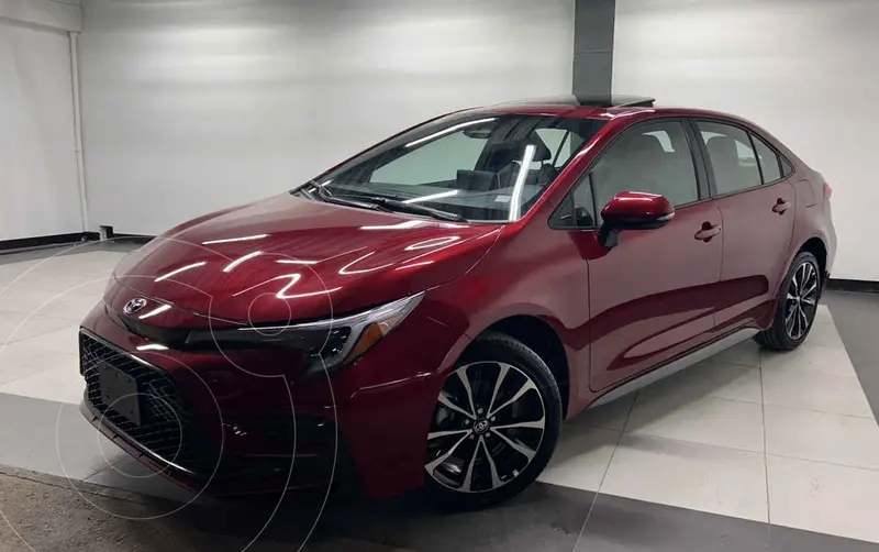 Foto Toyota Corolla SE Aut usado (2025) color Rojo precio $507,965