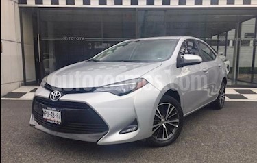 foto Toyota Corolla LE 1.8L usado (2017) color Plata precio $199,000