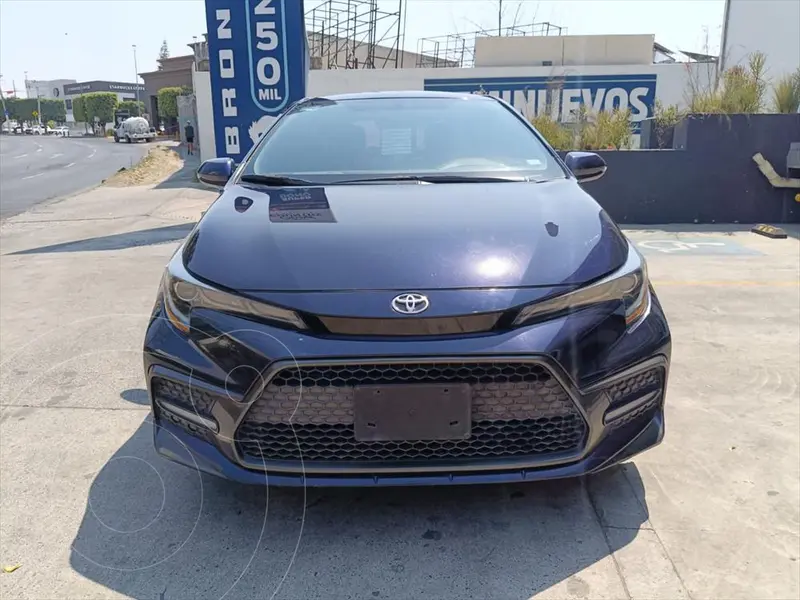 Foto Toyota Corolla SE Aut usado (2022) color Azul precio $398,000