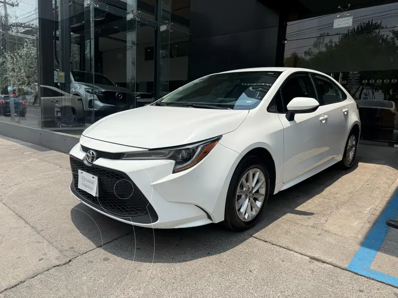 Foto Toyota Corolla LE Aut usado (2021) color Blanco precio $297,000