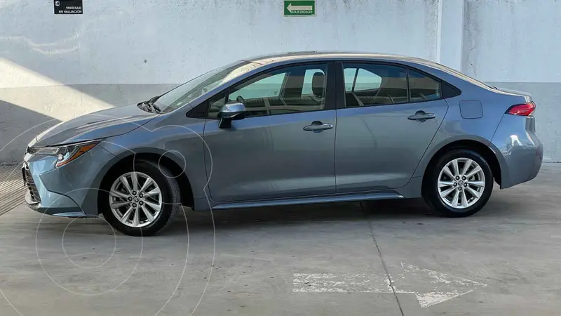 Foto Toyota Corolla LE Aut usado (2024) color Blanco precio $419,000